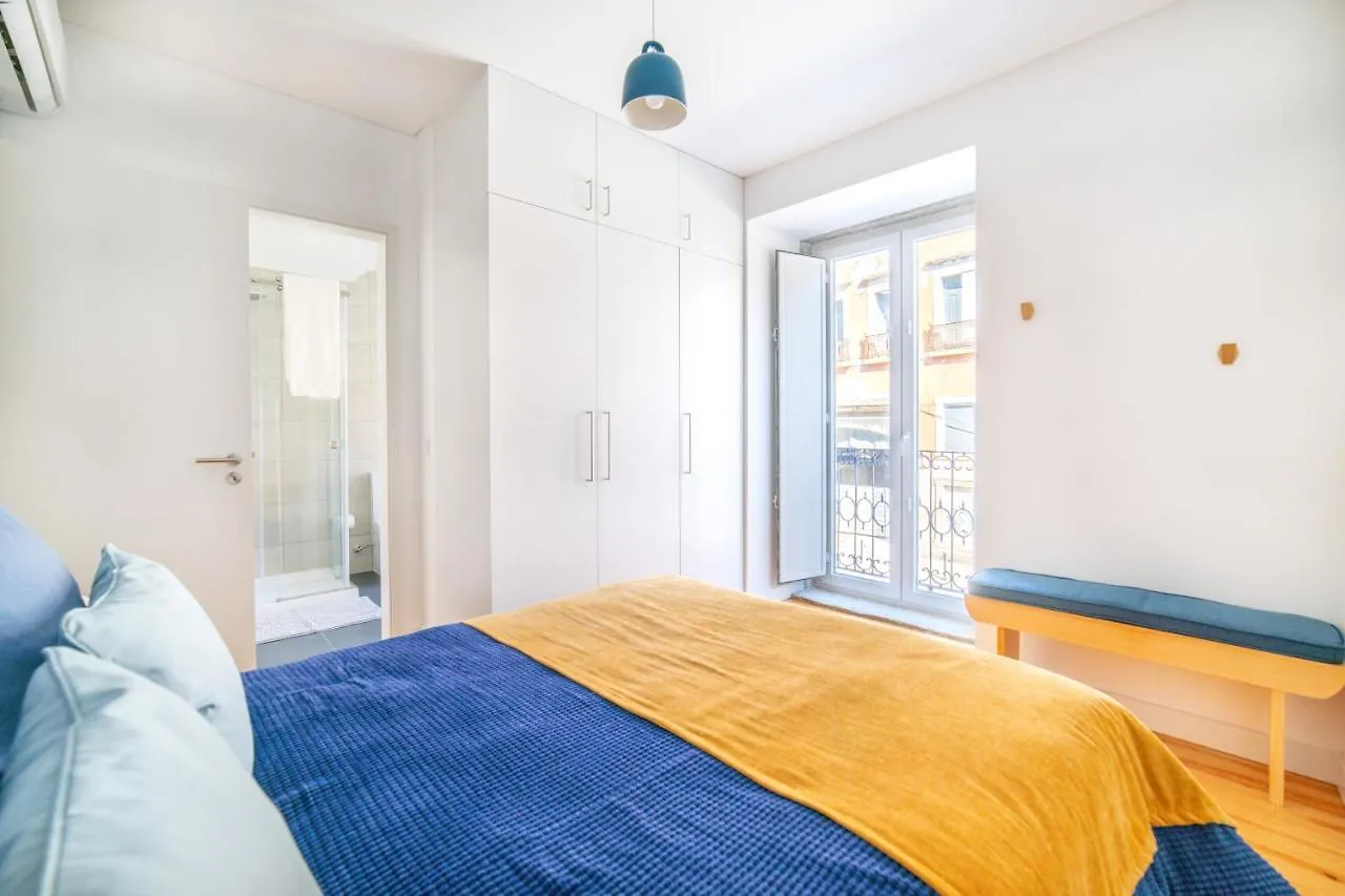Apartment Blue By The River 2 - Elegant Two-Bedroom In Santos Lisbon