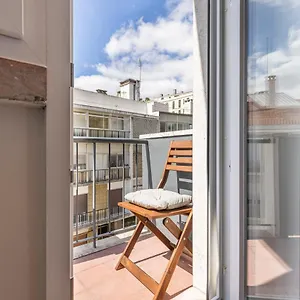 Apartment Charming Design, Lisbon