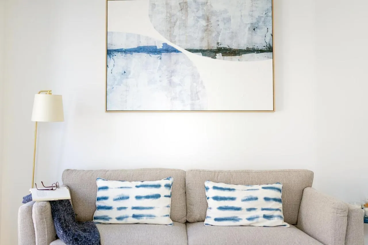 Blue By The River 2 - Elegant Two-Bedroom In Santos Lisbona 0*,  Portogallo